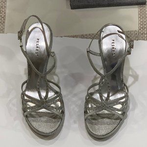 Women's Shoes by Pesaro Garrison- Size 8M- Silver Color